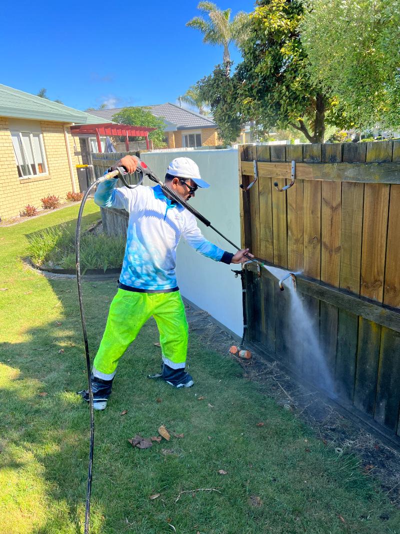 fence and deck cleaning tauranga