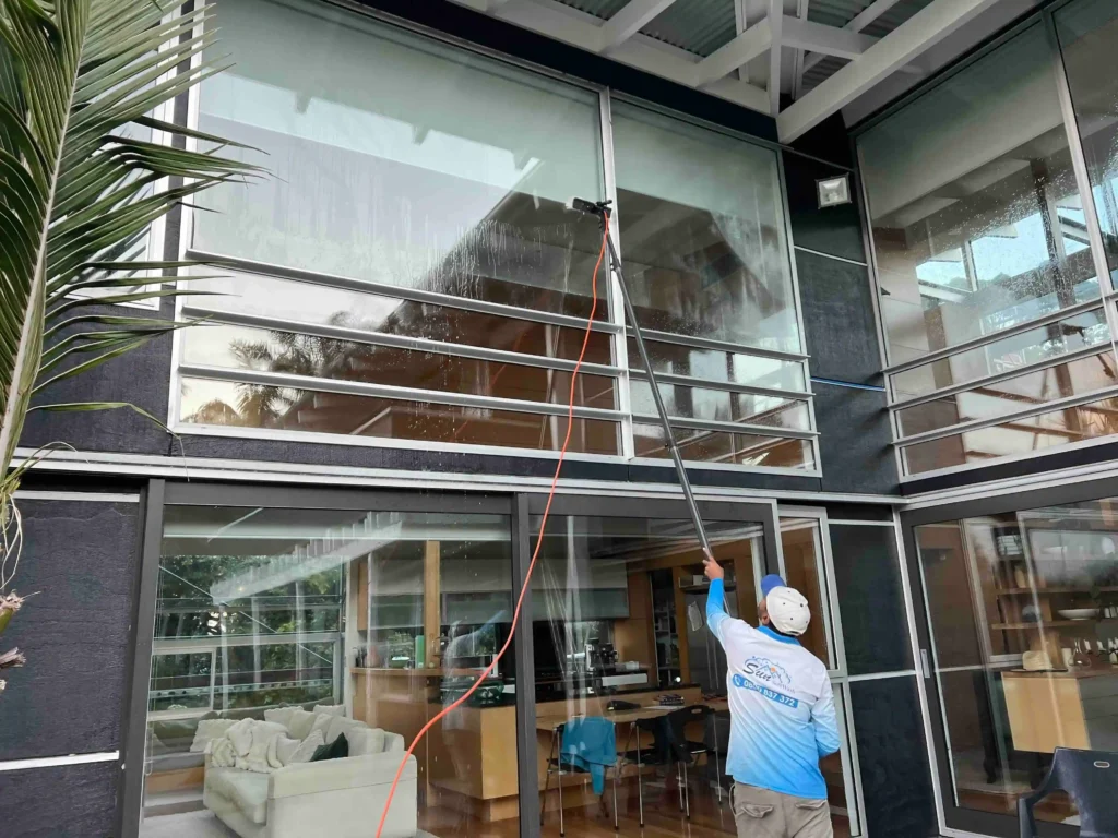 How Dirt Damage Your Window Glass in New Zealand 10 WINDOW CLEANING