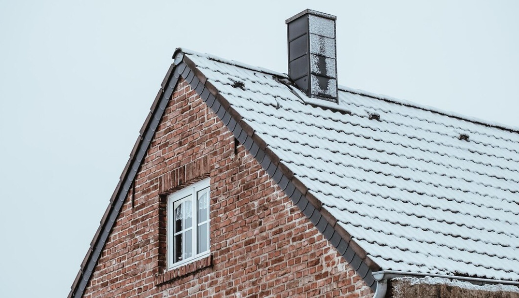 Winter Roof Leak and how to fix it