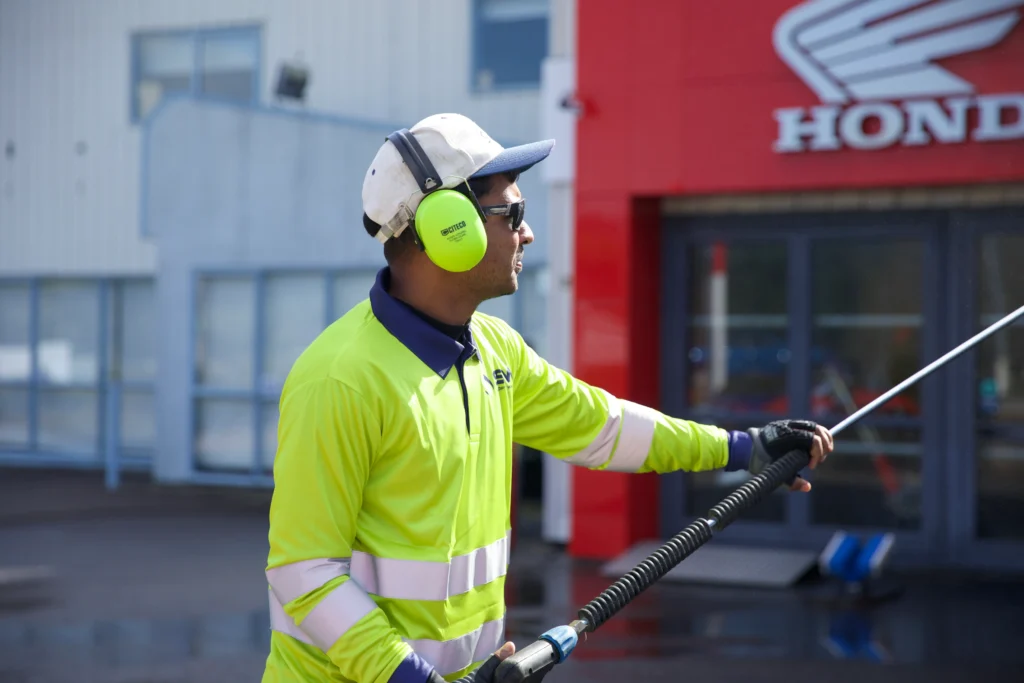 Custom Exterior Cleaning Cost in New Zealand: Pricing, Factors, and What You Need to Know 4 Benefits of Professional Custom Exterior Cleaning