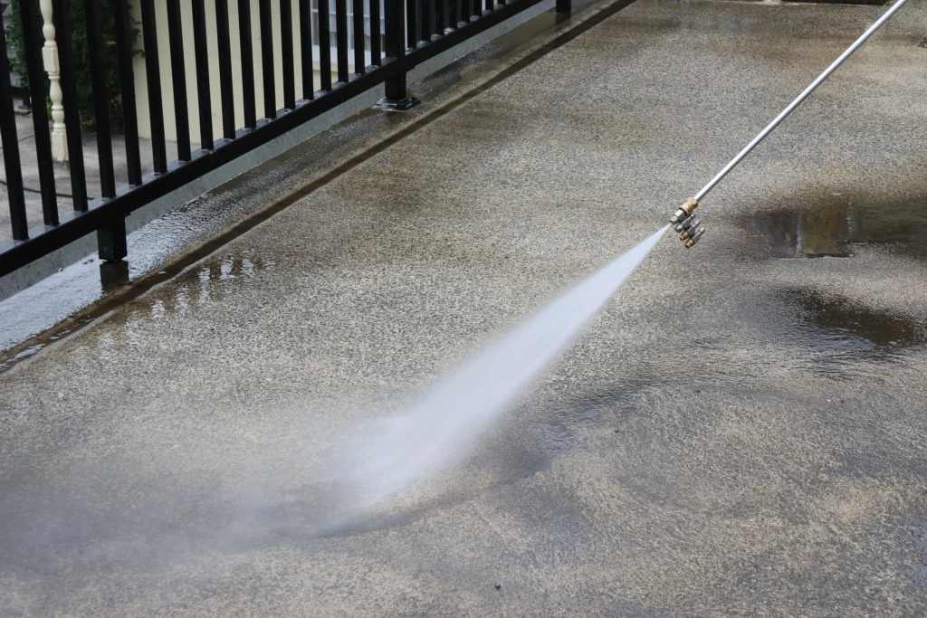 Benefits of Regular Water Blasting