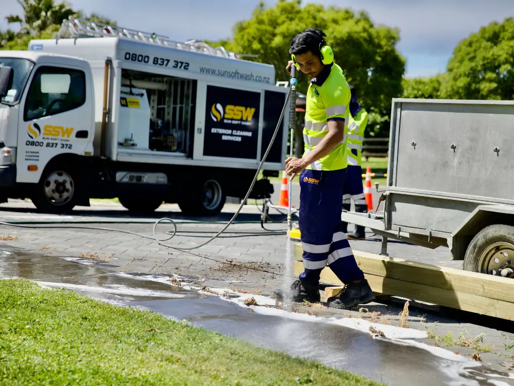 Commercial carpark pressure washing service