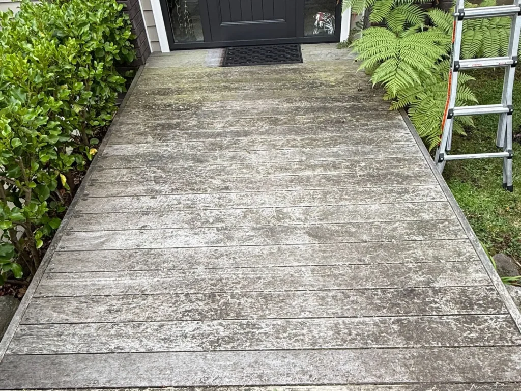 How to Remove Rust Stains From a Concrete Driveway 1 What causes rust stains on concrete driveways?